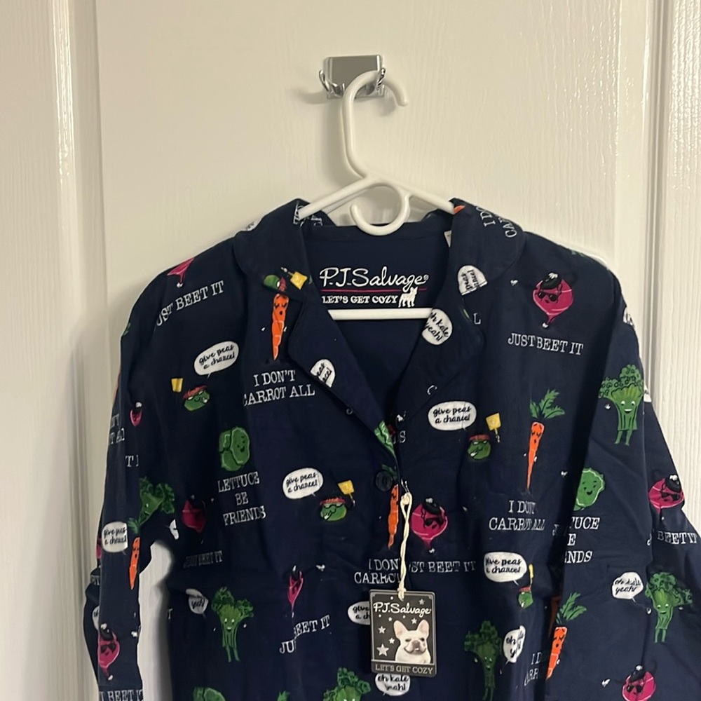 NWT PJ Salvage Size M Veggie Puns Flannel PJ Set *Price Firm*